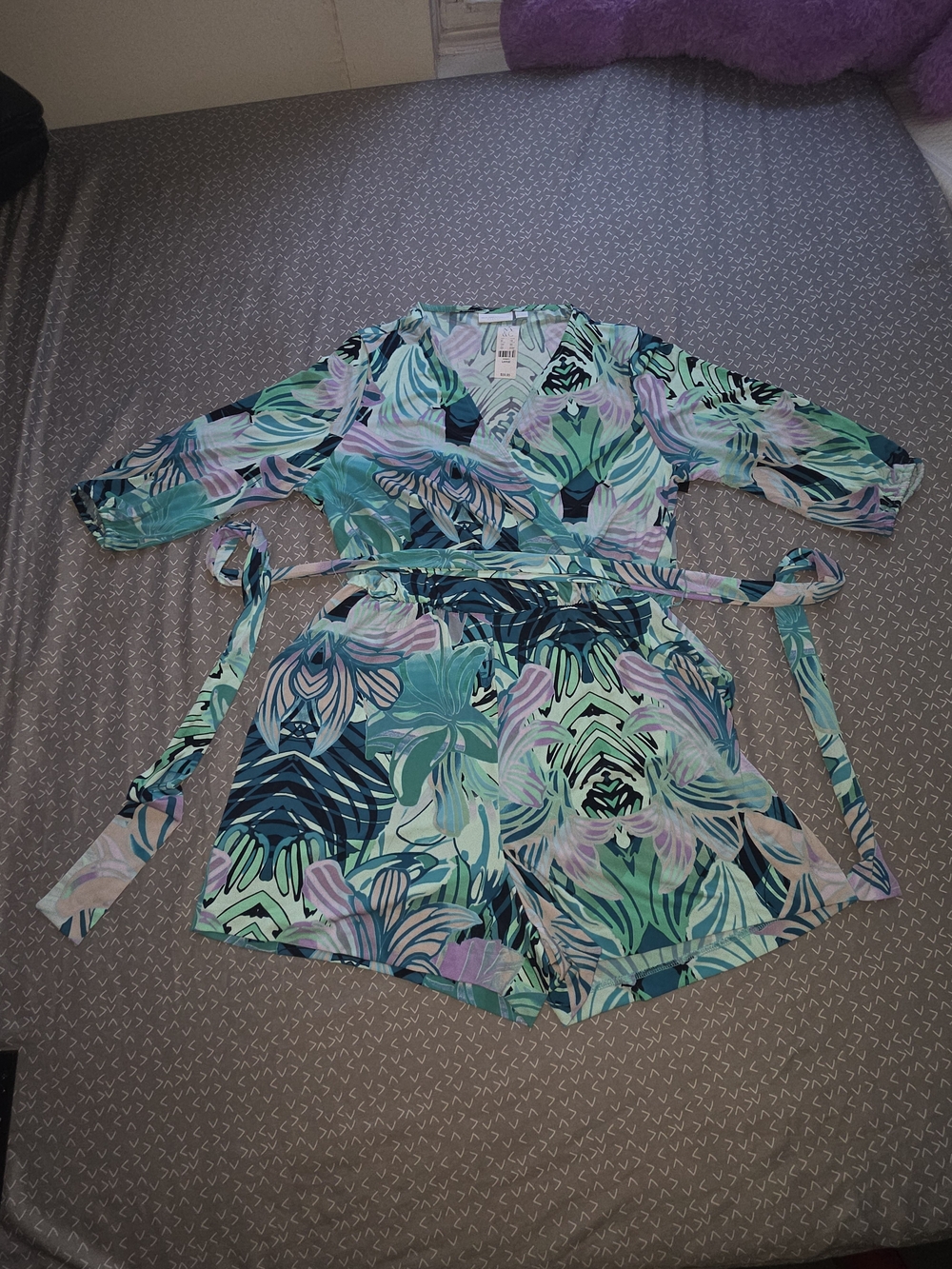New York & Company Floral Womens One Piece Romper Size Large NWT